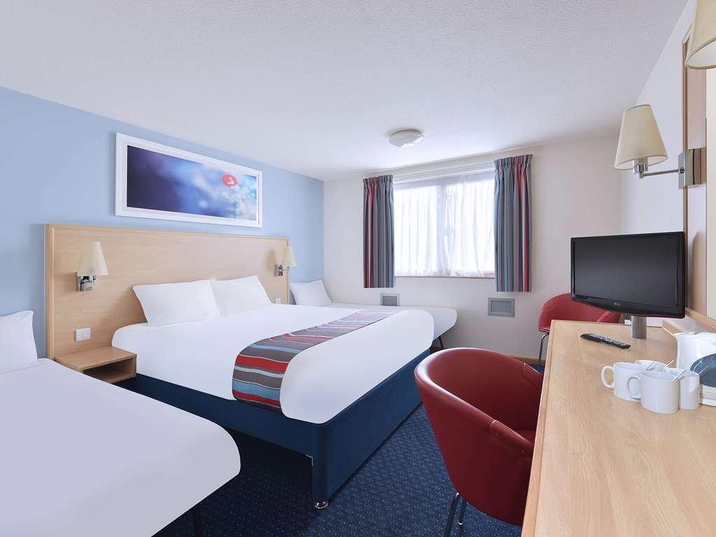 Travelodge Stirling M80 Cambusbarron 部屋 写真