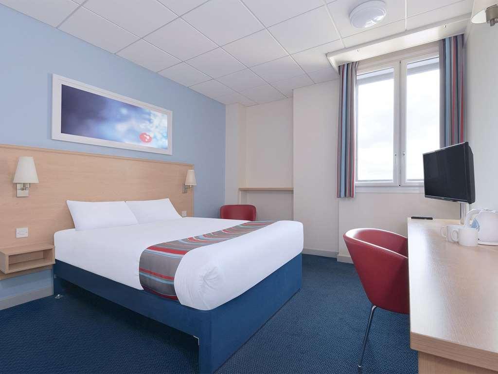 Travelodge Stirling M80 Cambusbarron 部屋 写真