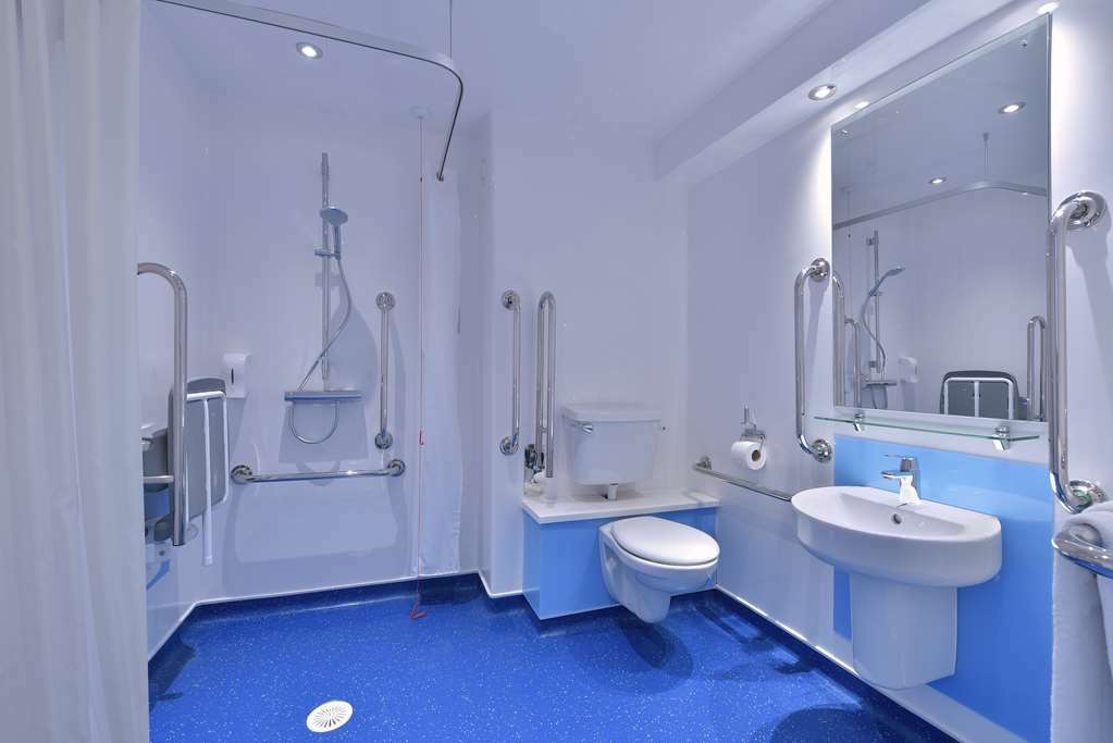 Travelodge Stirling M80 Cambusbarron 部屋 写真